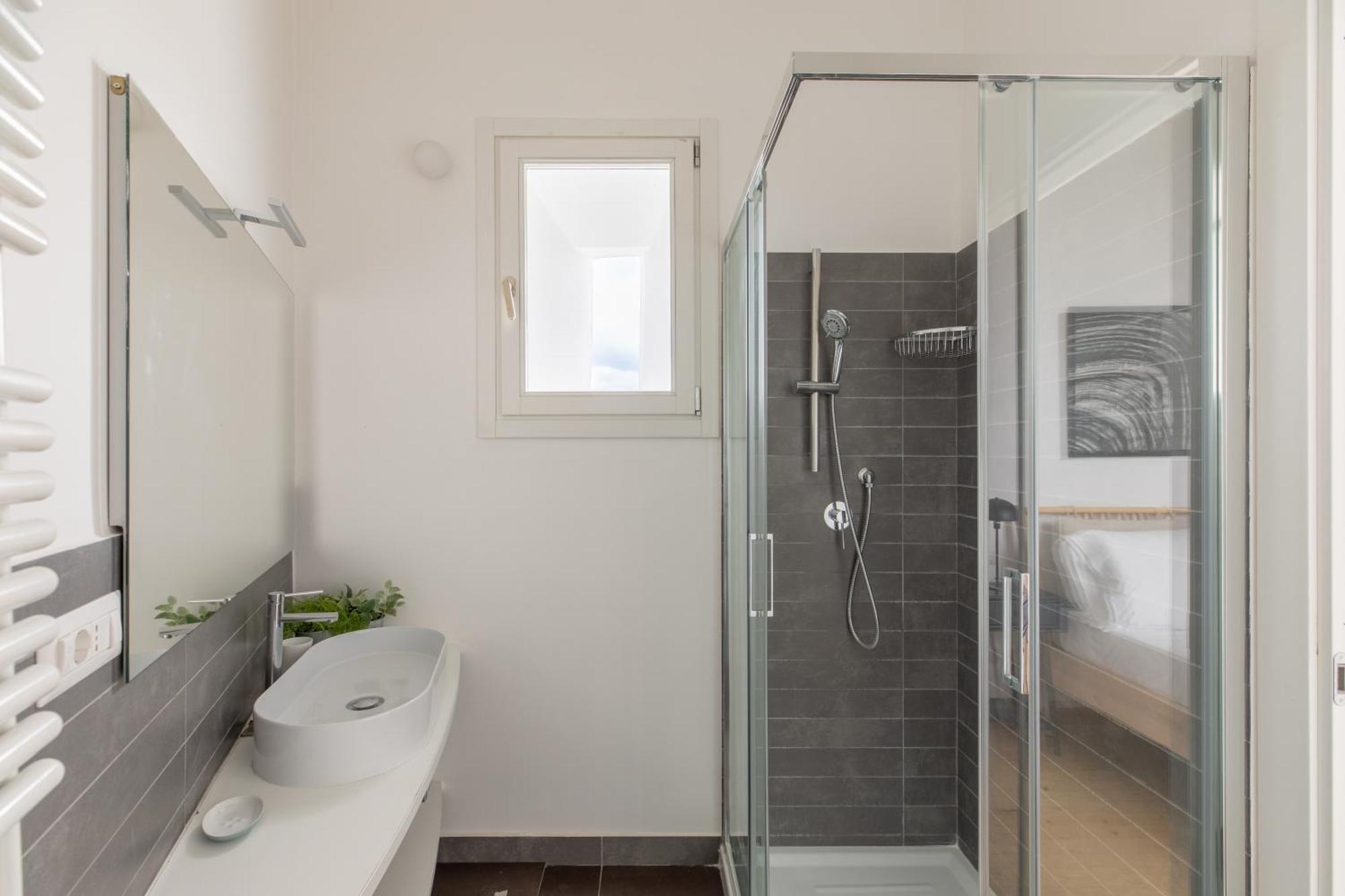 Iflat Contemporary Elegant Skyline In Rome