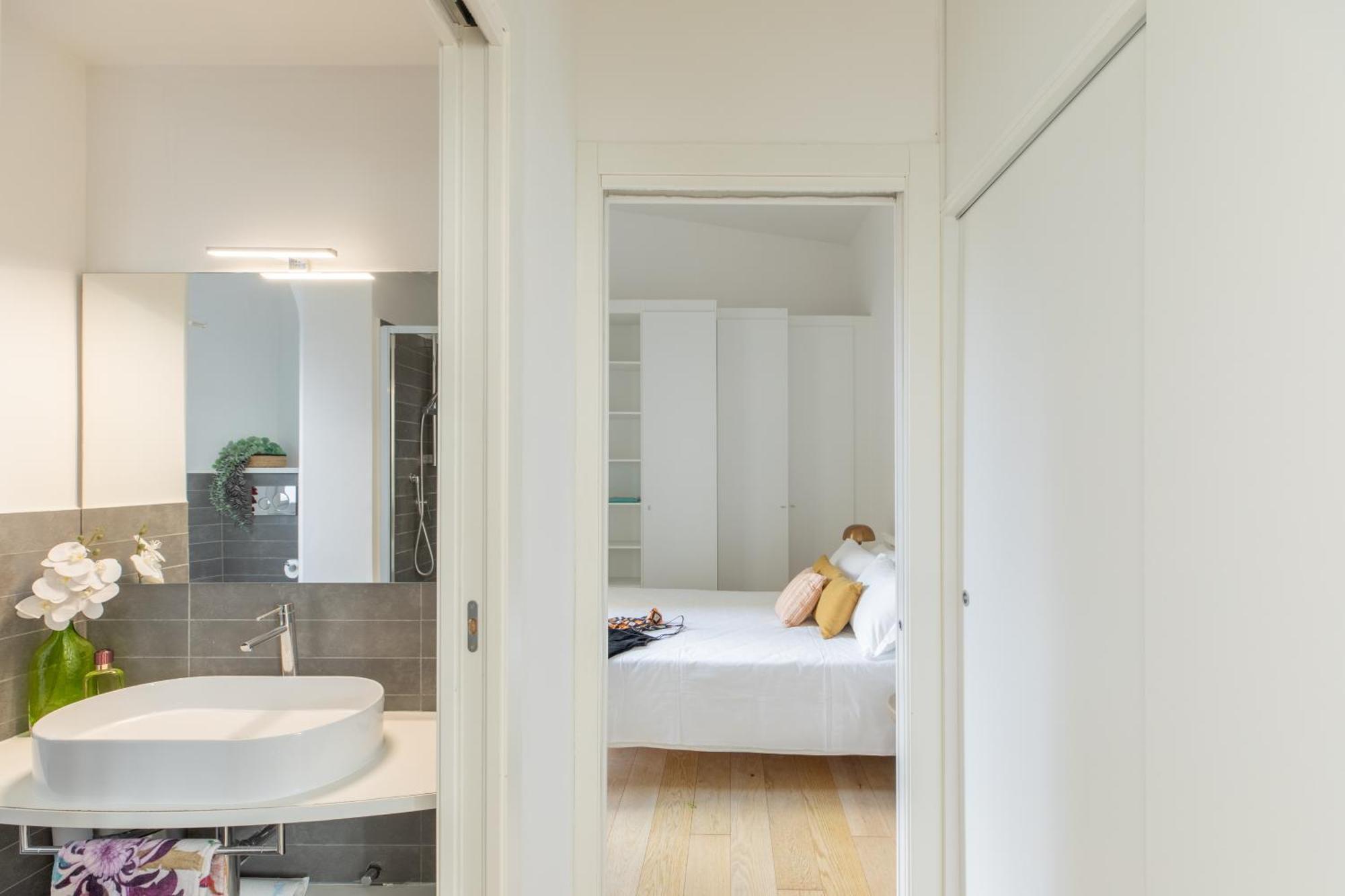 Iflat Contemporary Elegant Skyline In Apartment *