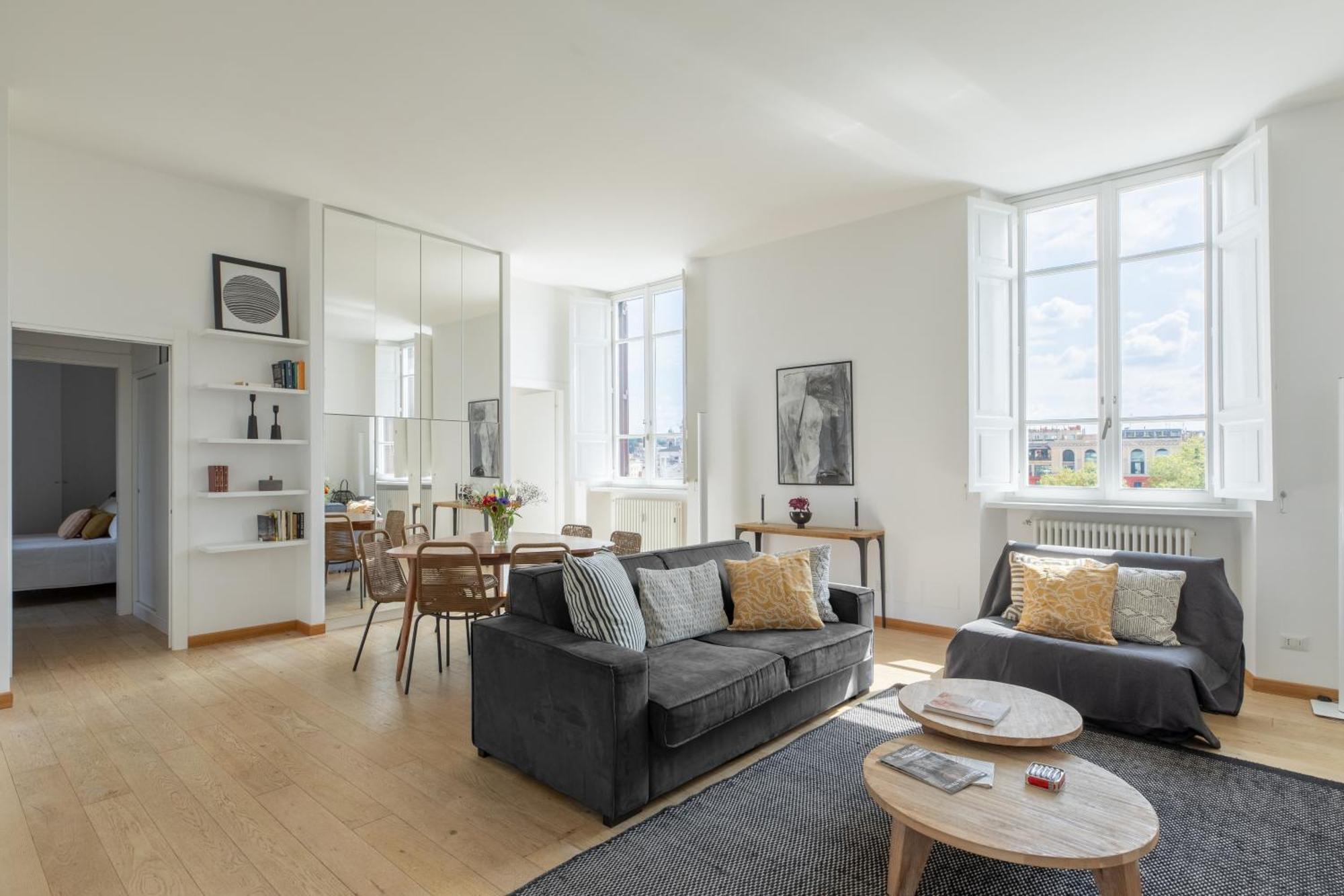 Iflat Contemporary Elegant Skyline In Apartment