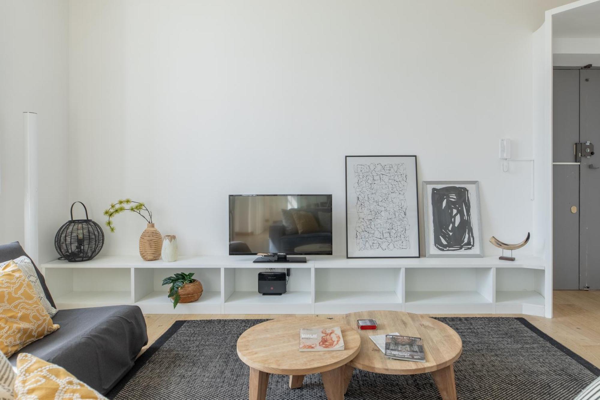 Iflat Contemporary Elegant Skyline In Apartment *