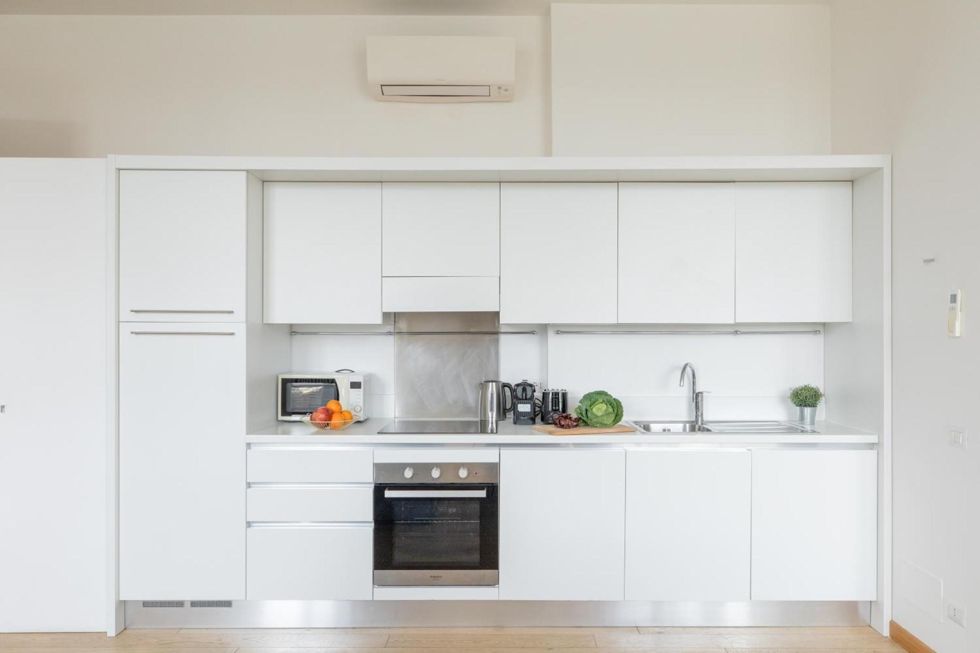 Iflat Contemporary Elegant Skyline In Rome