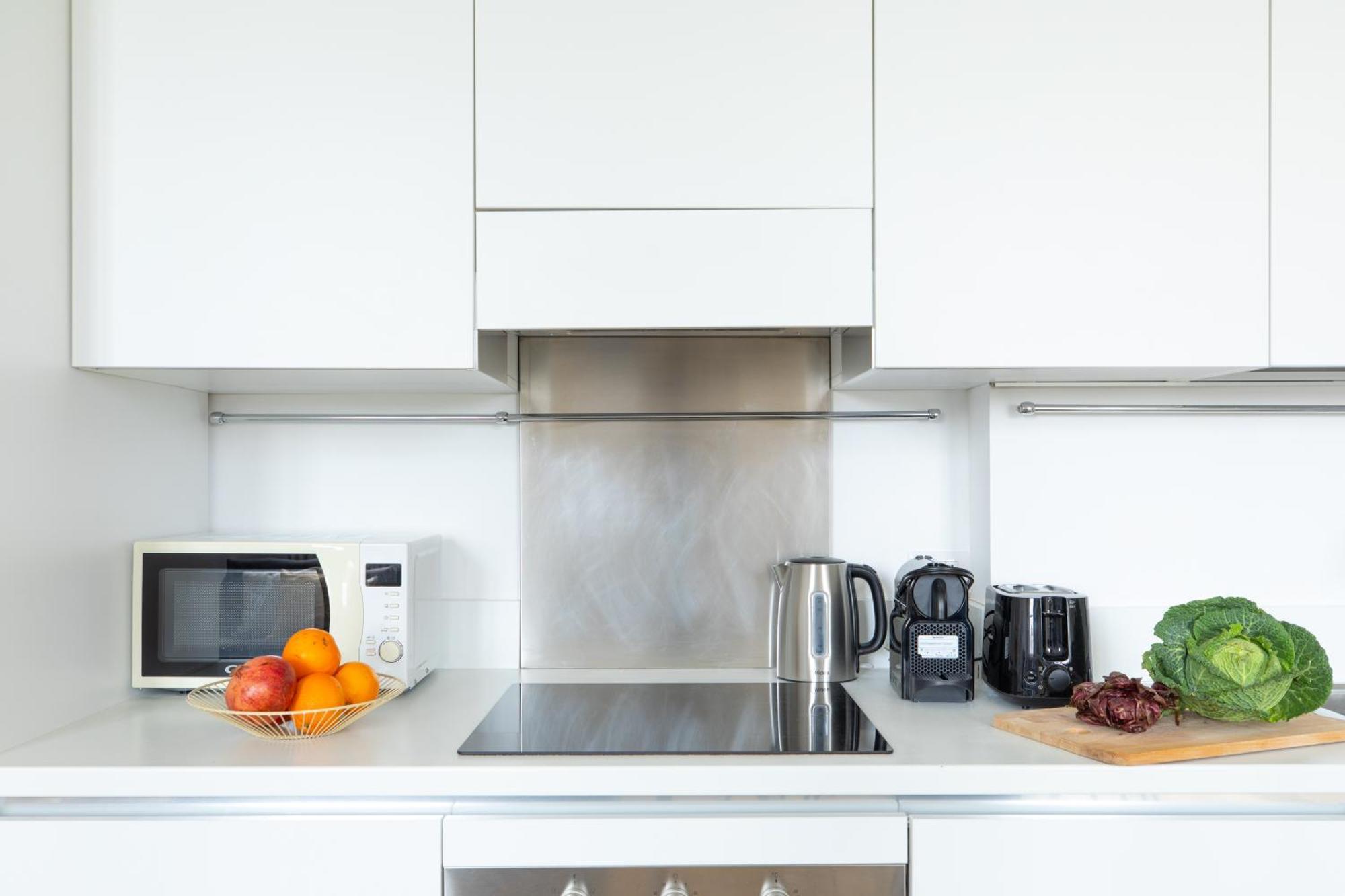 Iflat Contemporary Elegant Skyline In Apartment Rome